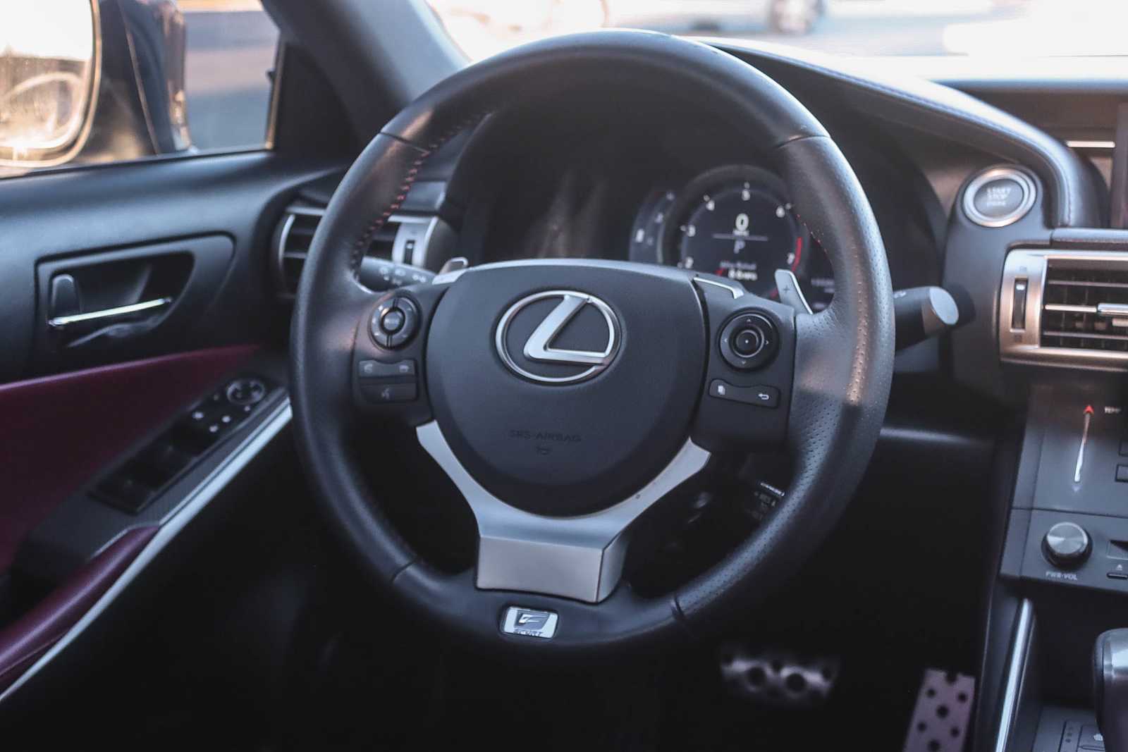 Thumbnail: 2015 Lexus IS - 14