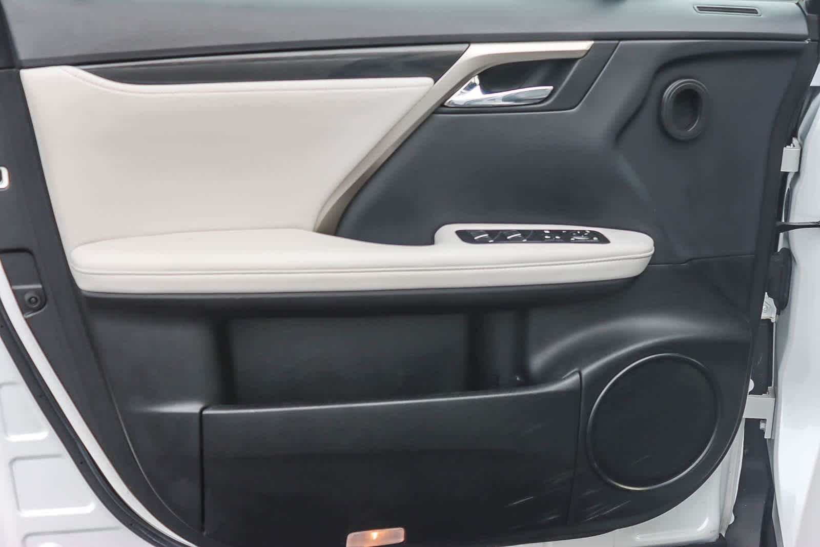 Thumbnail: 2022 Lexus RX - 19