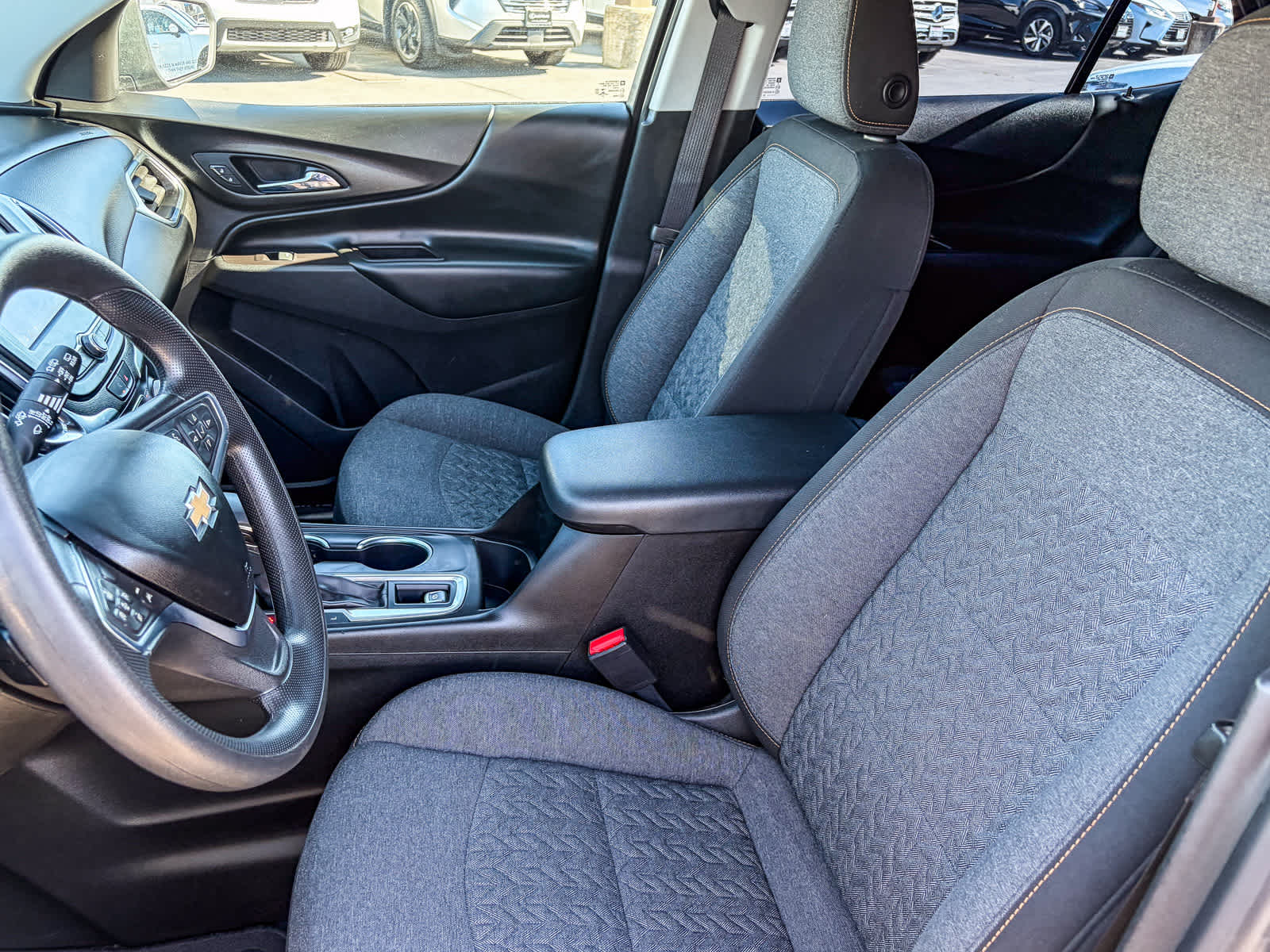 Thumbnail: 2022 Chevrolet Equinox - 16