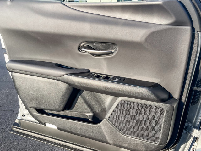 Thumbnail: 2025 Lexus UX - 21