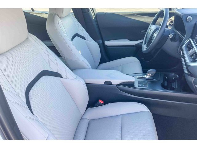 Thumbnail: 2025 Lexus UX - 17