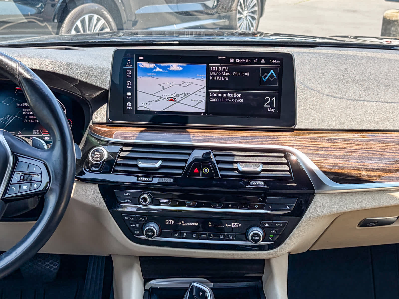 Thumbnail: 2021 BMW 5 Series - 12
