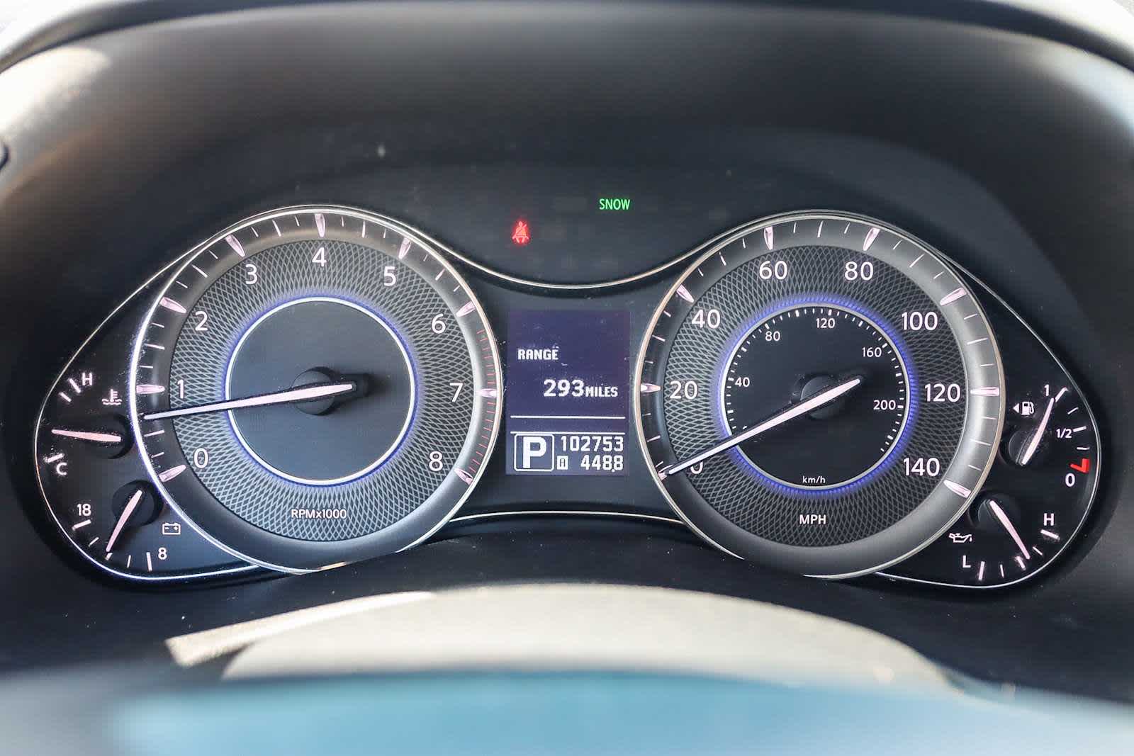 Thumbnail: 2011 INFINITI QX56 - 32
