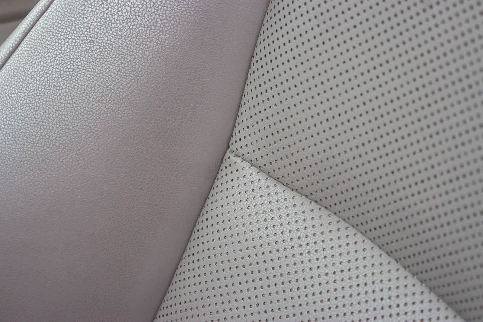 Thumbnail: 2022 Lexus GX - 23