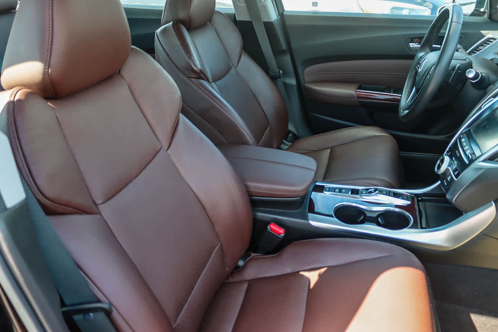 Thumbnail: 2015 Acura TLX - 16