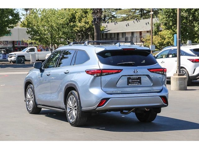 Used 2021 Toyota Highlander Platinum with VIN 5TDEBRCHXMS019695 for sale in Sacramento, CA