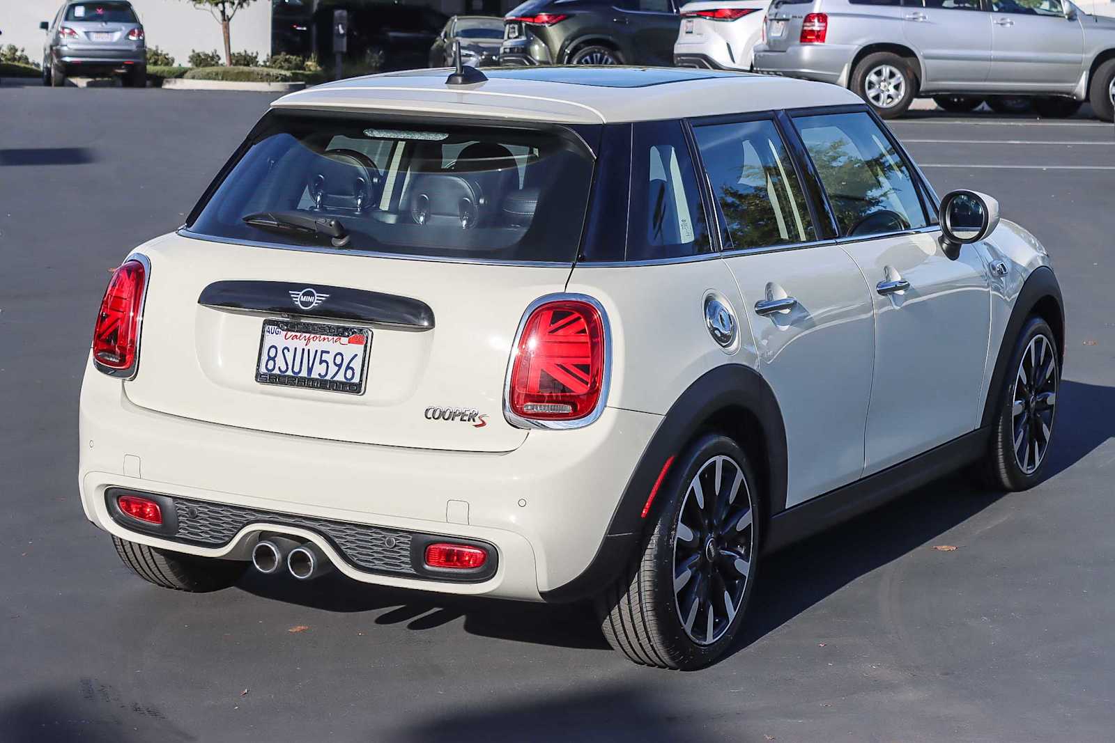 2020 Mini Cooper 4 Door Hardtop S photo 4