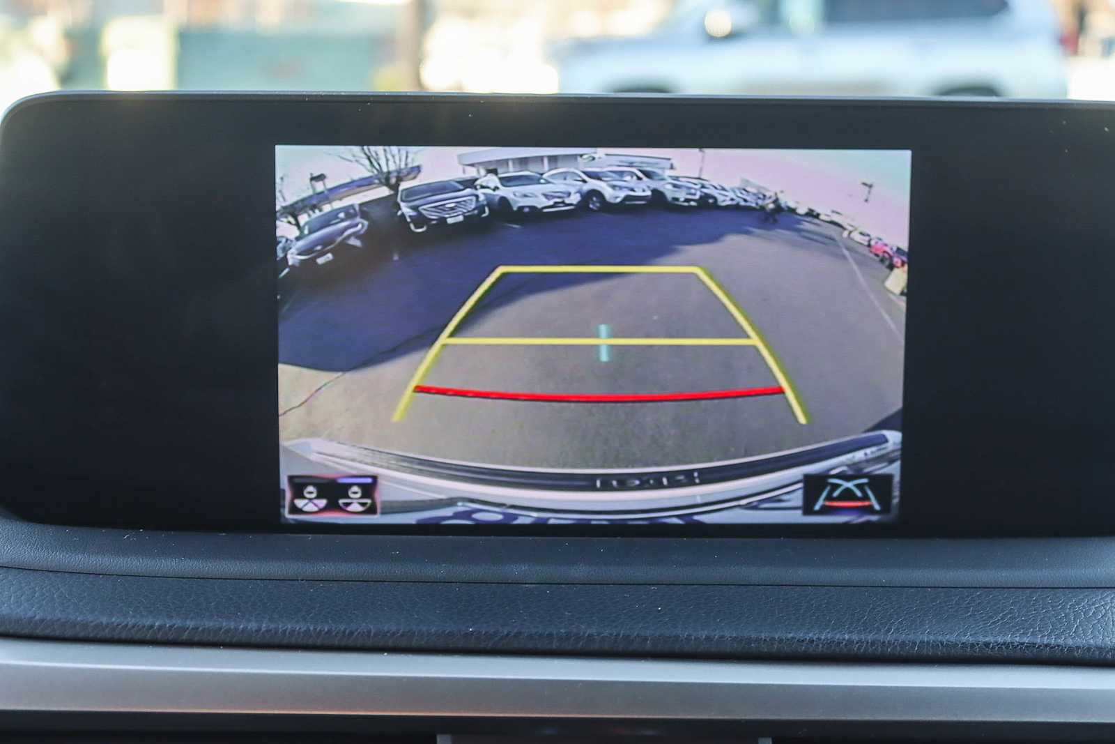 Thumbnail: 2020 Lexus RX - 25