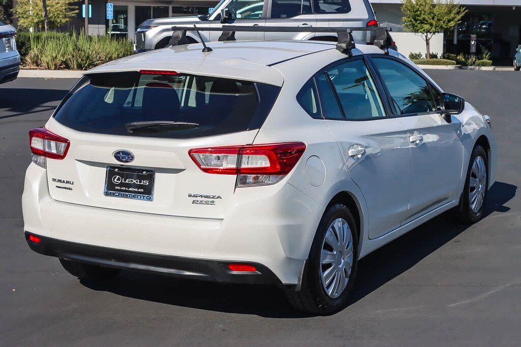Used 2017 Subaru Impreza 2.0i 5-door