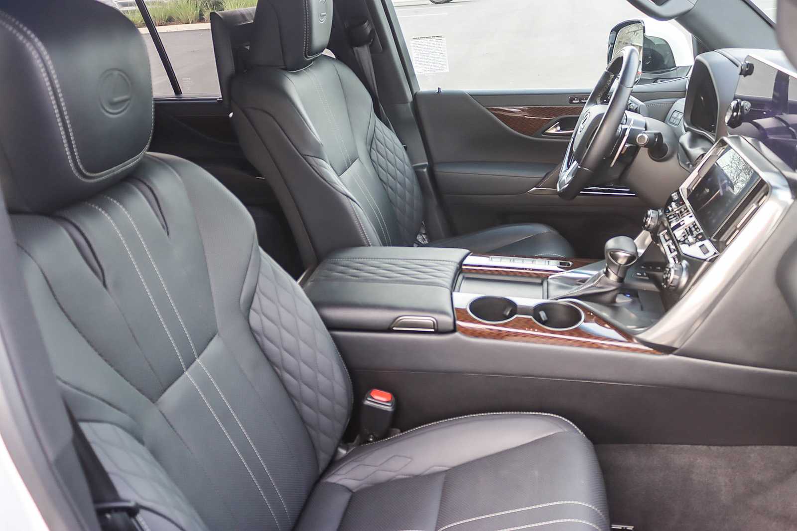 Thumbnail: 2023 Lexus LX - 14