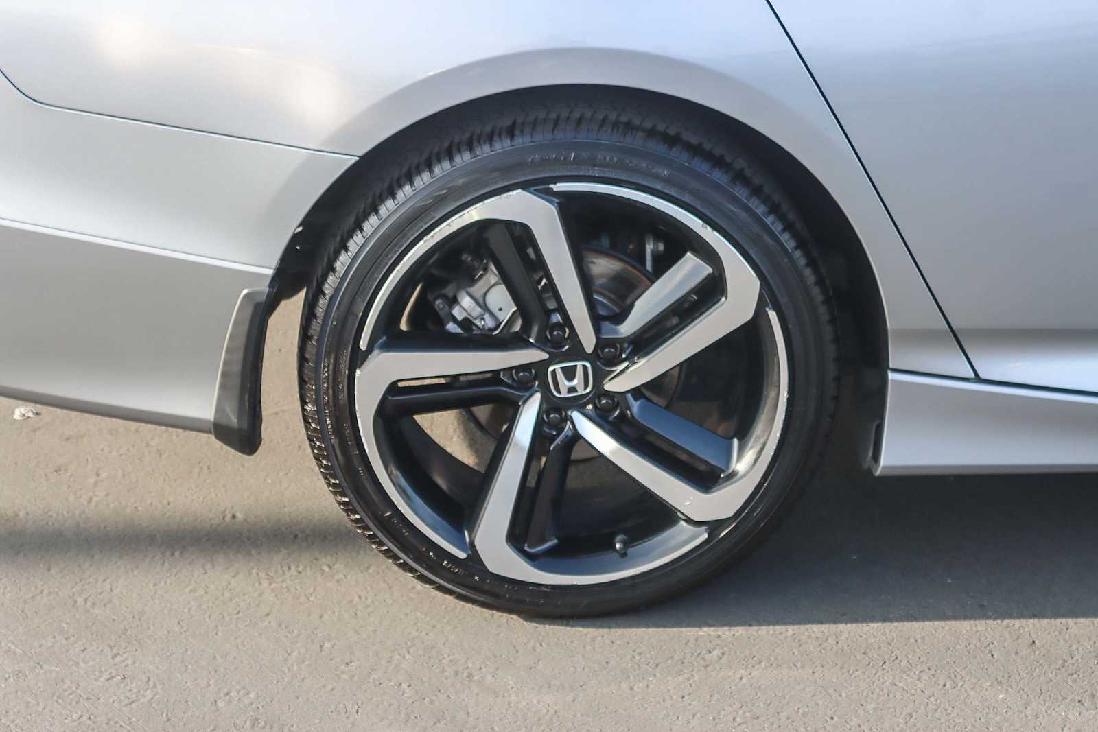 Thumbnail: 2022 Honda Accord - 10