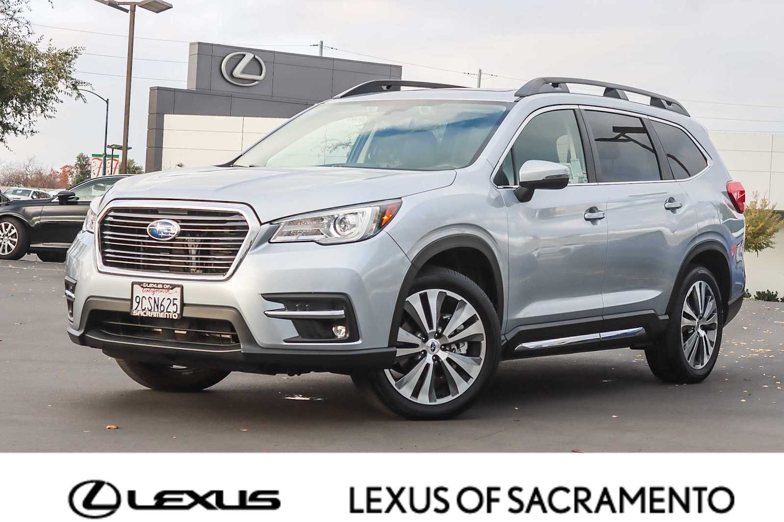 2022 Subaru Ascent Limited's photo