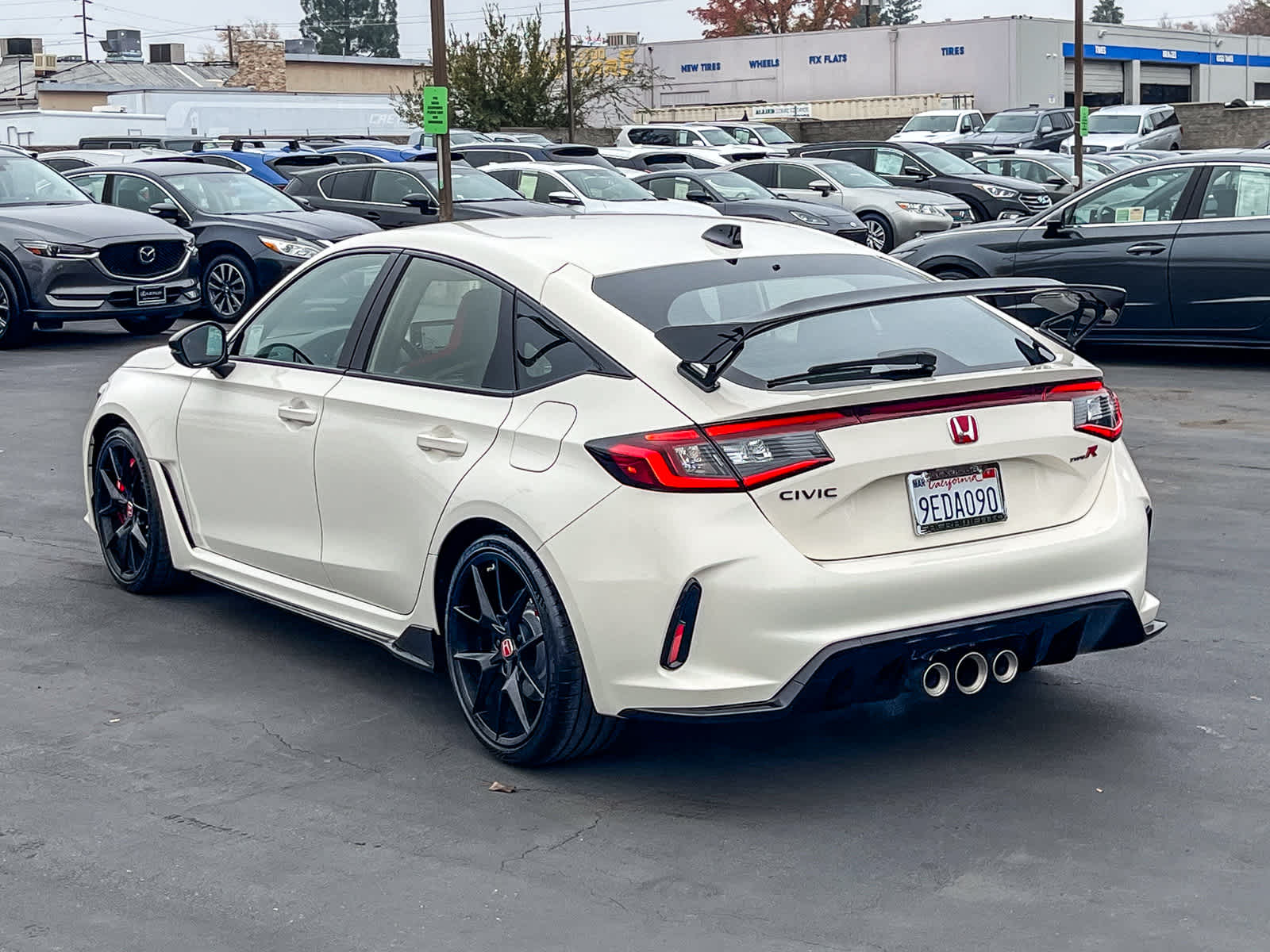 2023 Honda Civic Type R photo 2