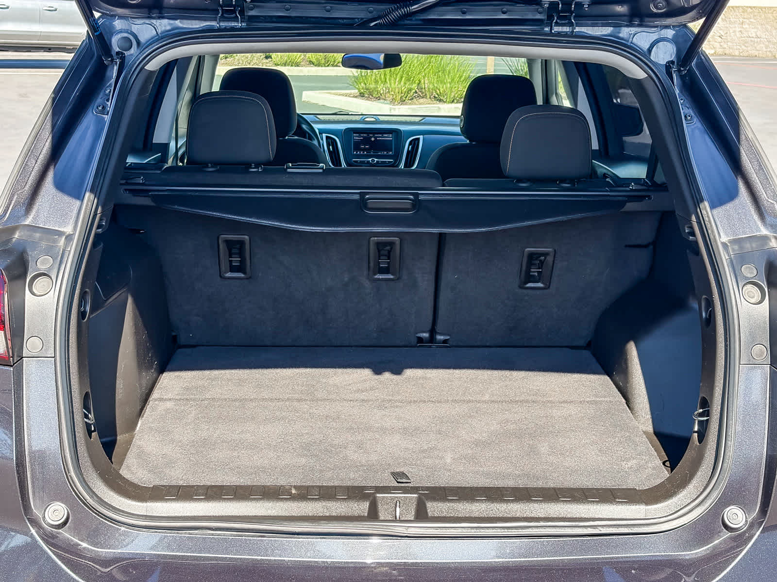 Thumbnail: 2022 Chevrolet Equinox - 25