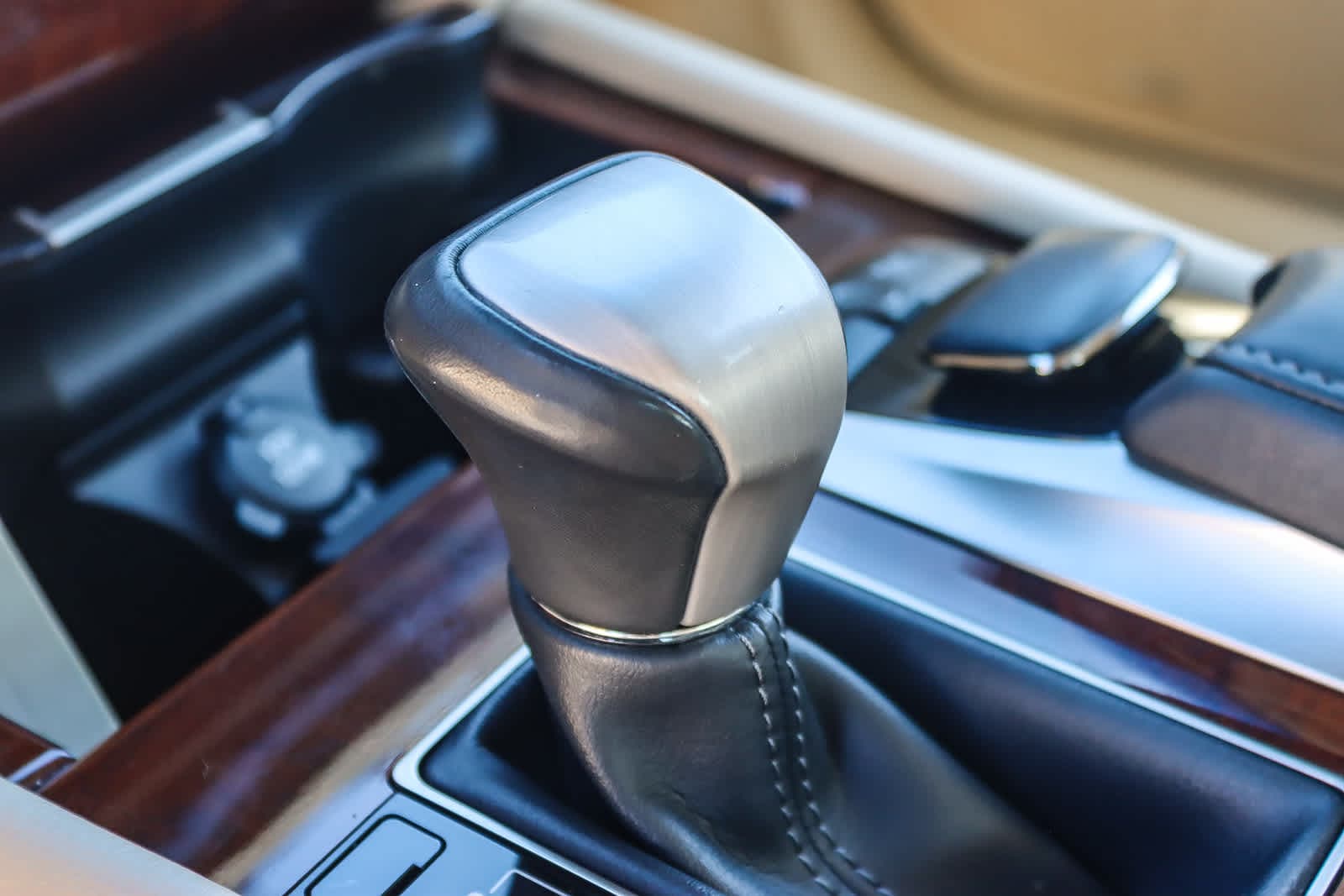 Thumbnail: 2014 Lexus LS - 19
