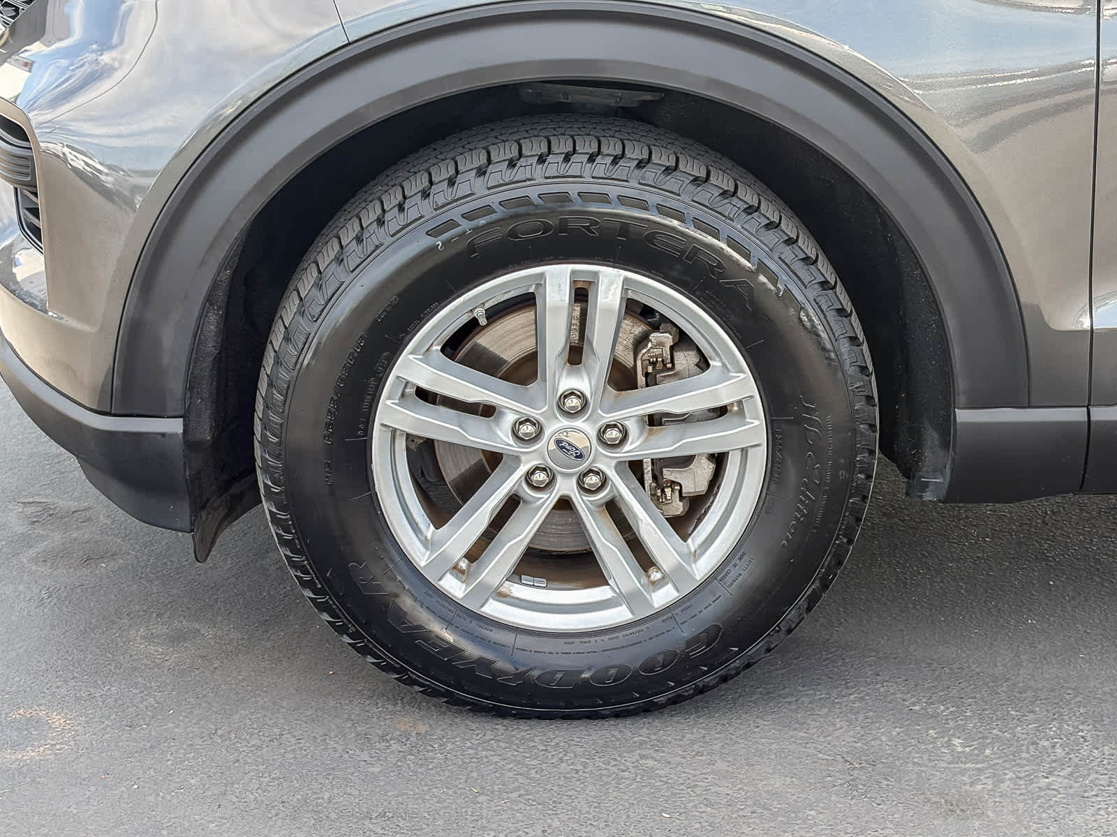 Thumbnail: 2020 Ford Explorer - 9