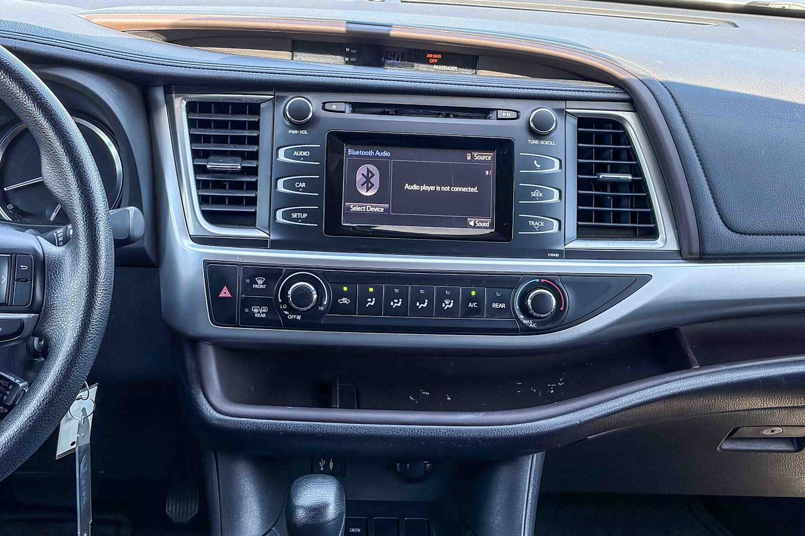 Thumbnail: 2015 Toyota Highlander - 12