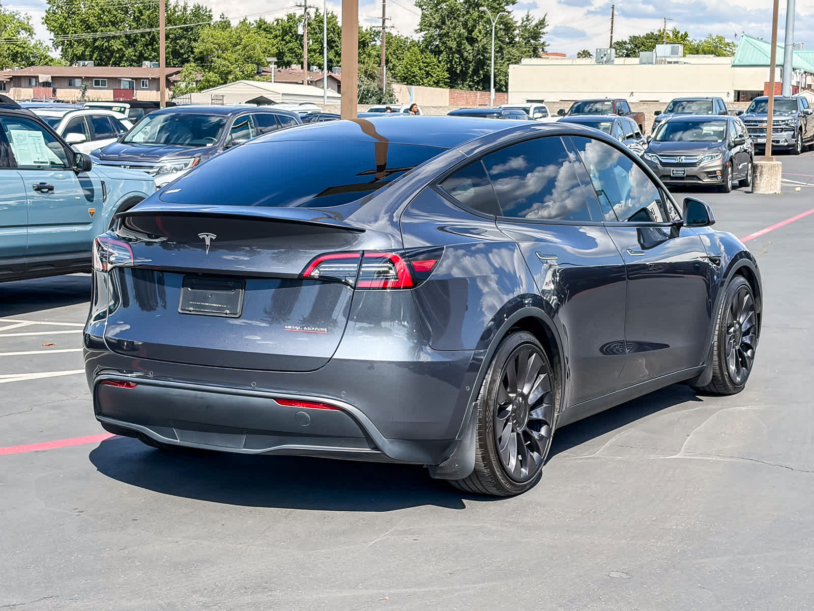 Thumbnail: 2022 Tesla Model Y - 4