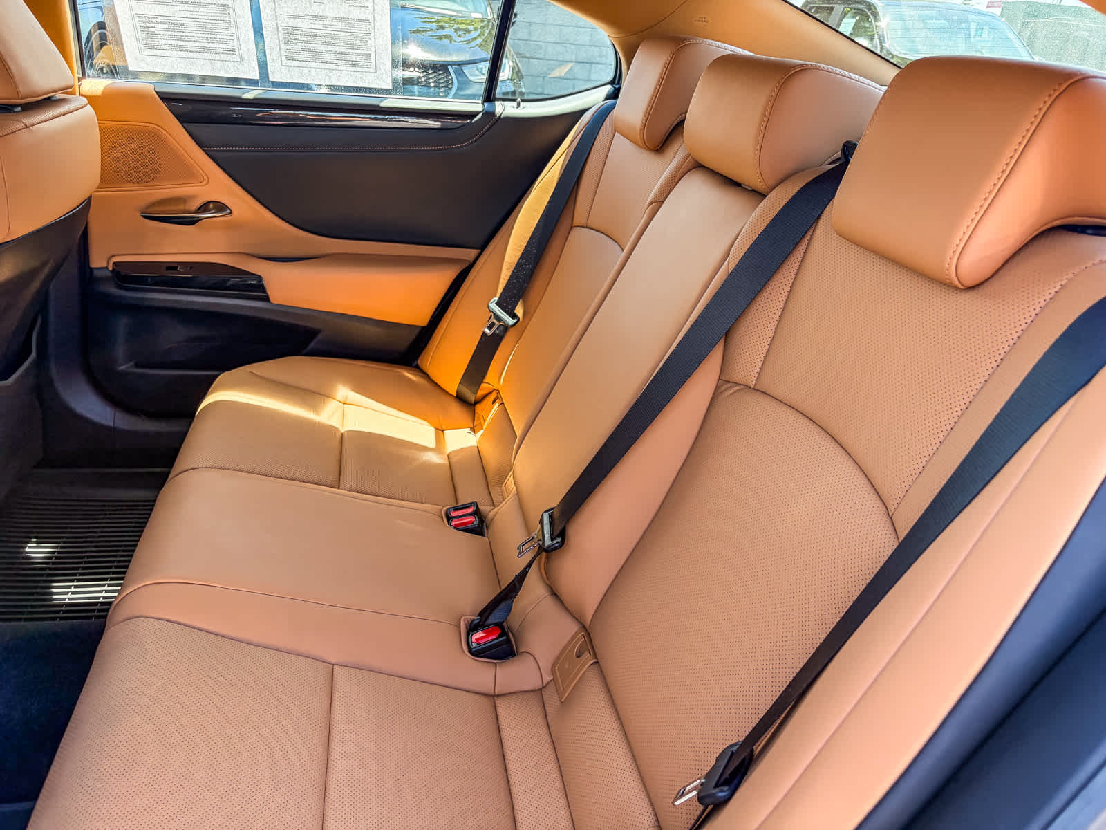 Thumbnail: 2025 Lexus ES - 18