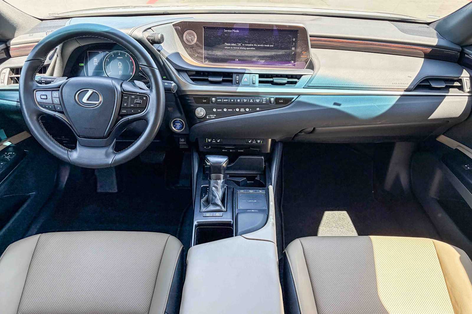 Thumbnail: 2021 Lexus ES - 11