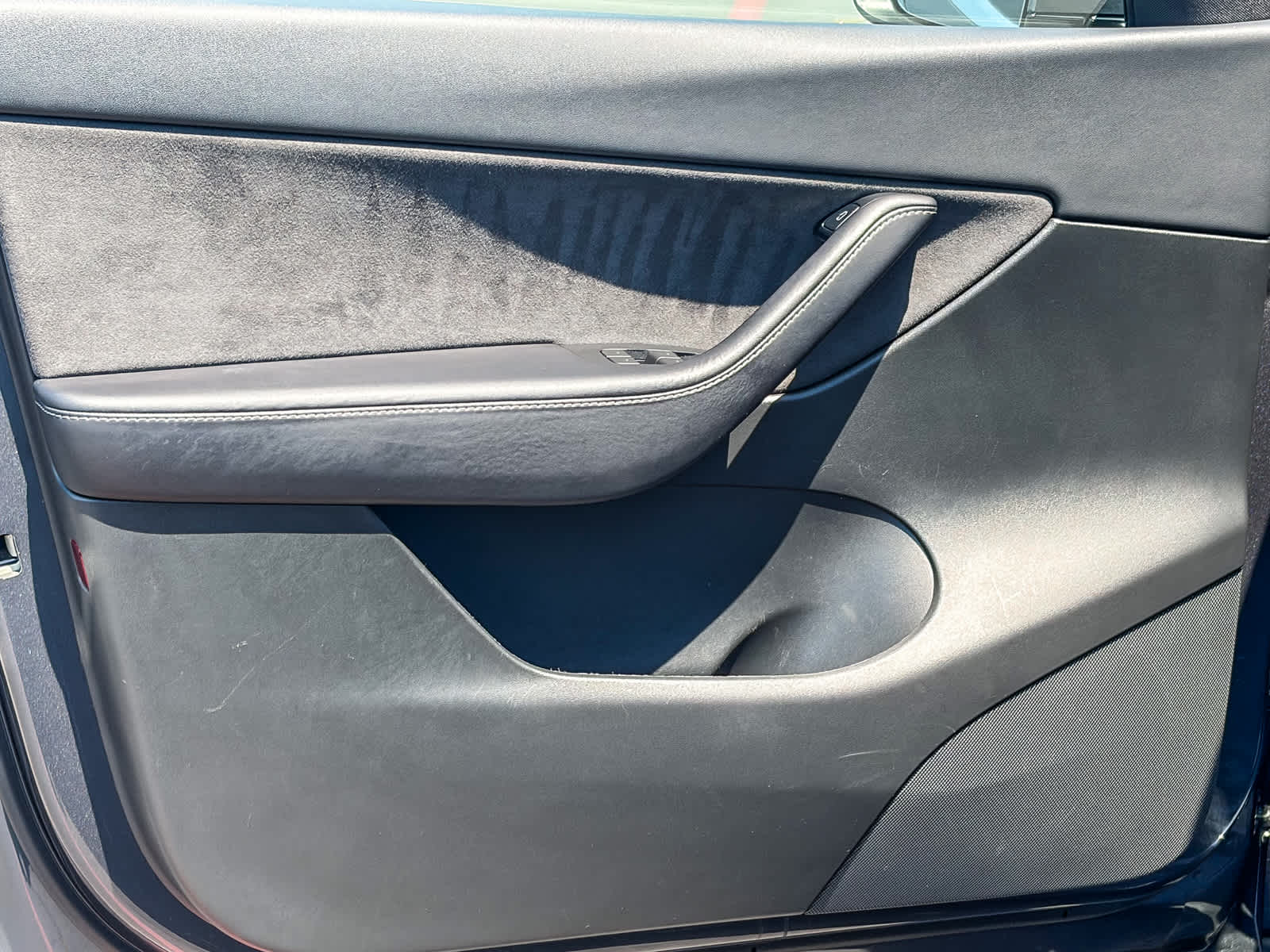 Thumbnail: 2022 Tesla Model Y - 19