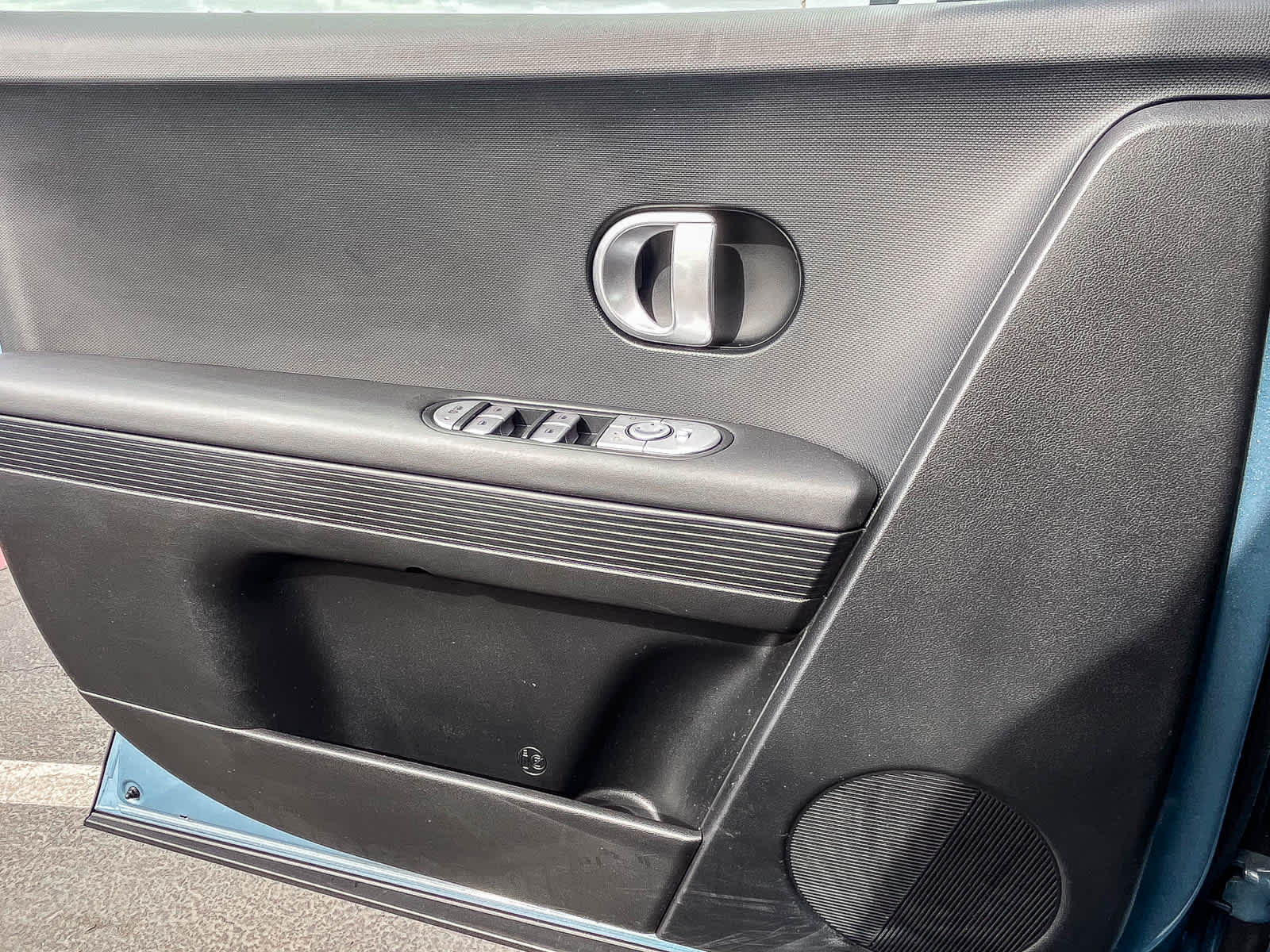 Thumbnail: 2022 Hyundai Ioniq 5 - 19