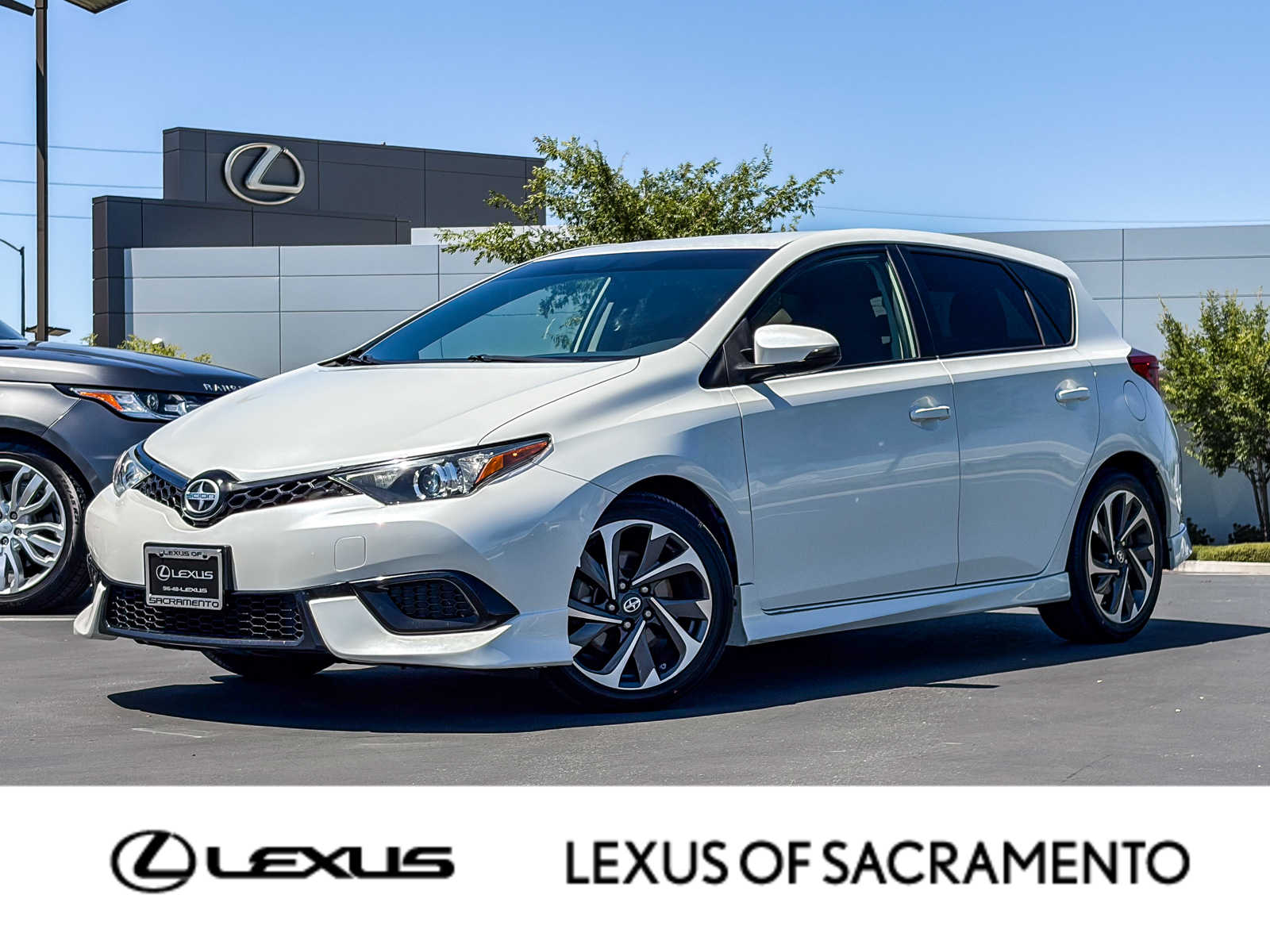 2016 Scion iM CVT's photo