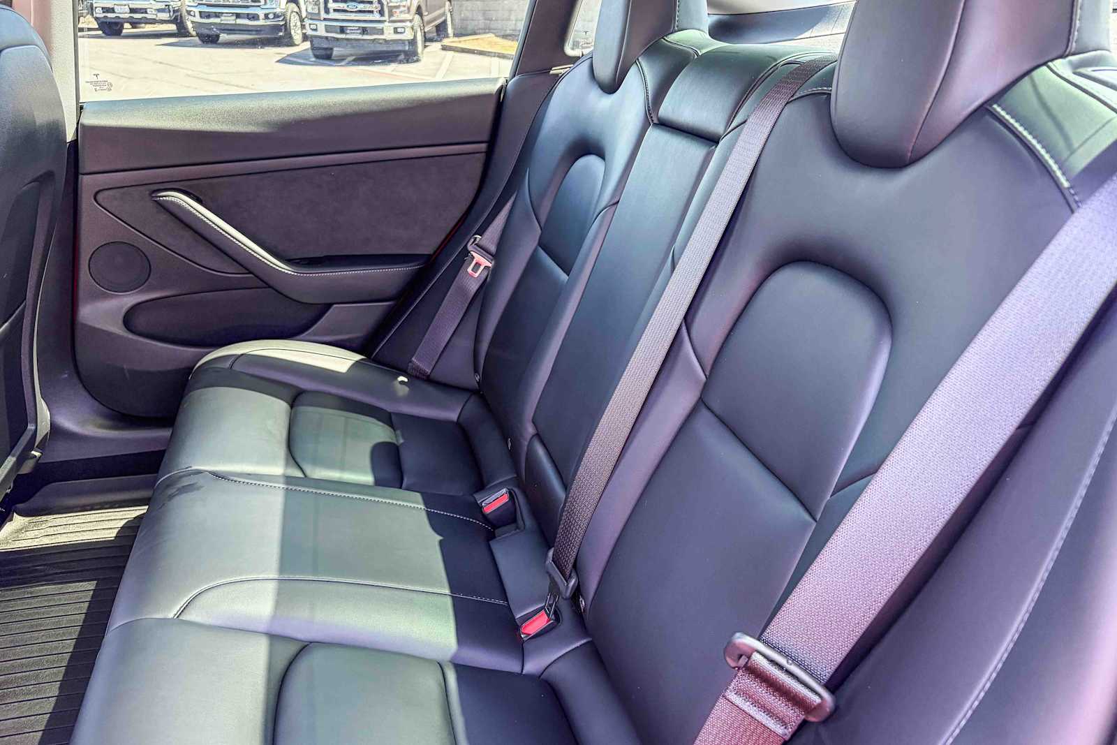 Thumbnail: 2022 Tesla Model 3 - 17