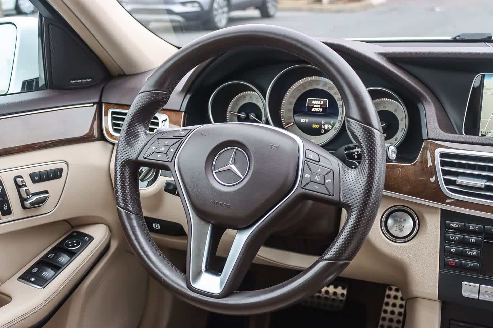Thumbnail: 2014 Mercedes-Benz E-Class - 14