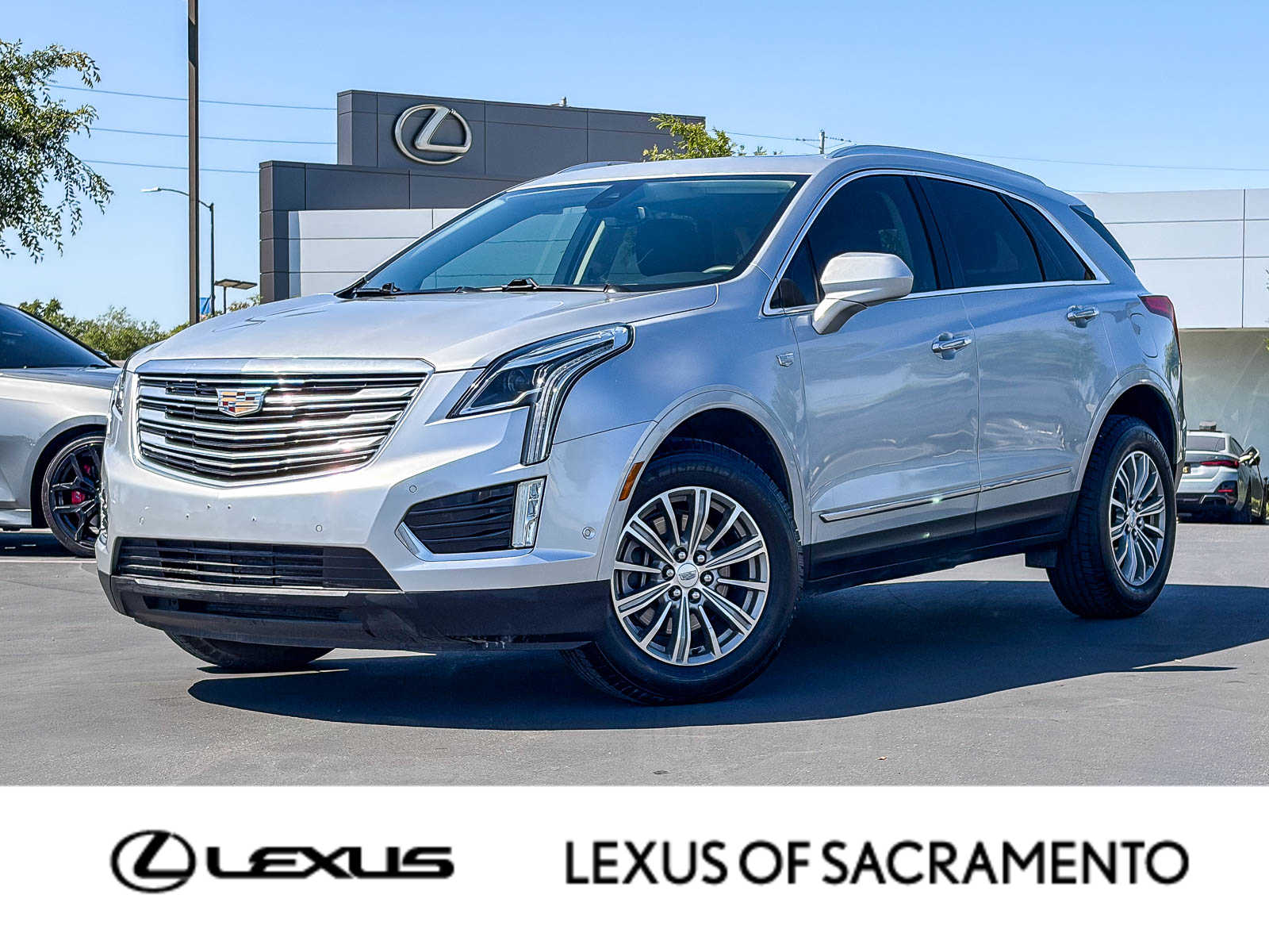 2017 Cadillac XT5 FWD Premium Luxury's photo