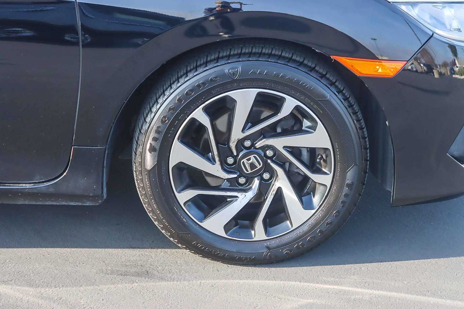 Thumbnail: 2016 Honda Civic - 9