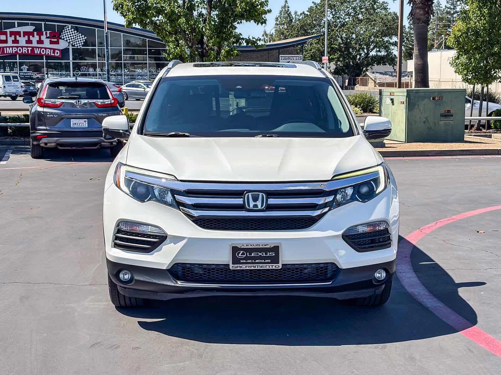 2018 Honda Pilot Touring FWD photo 5