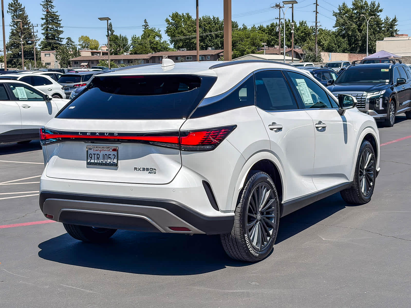 Thumbnail: 2025 Lexus RX - 4