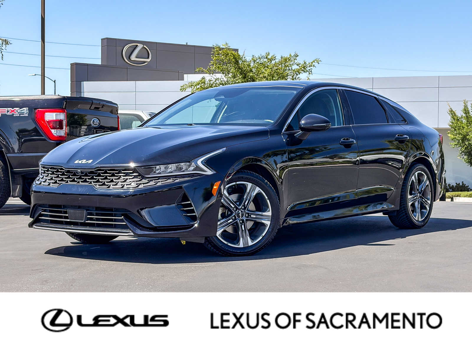 2022 Kia Optima EX FWD's photo