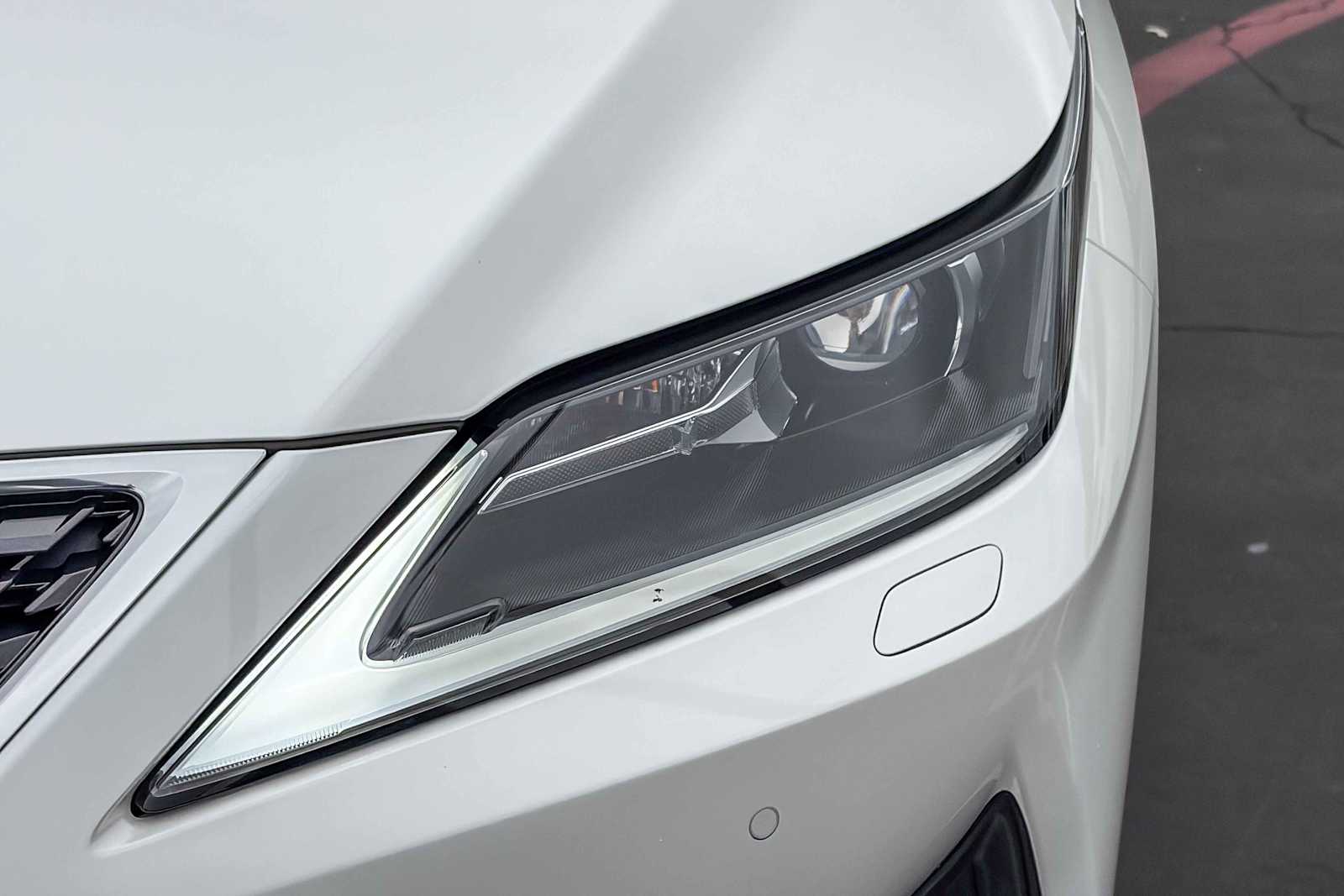 2022 LEXUS RX 350L photo 6