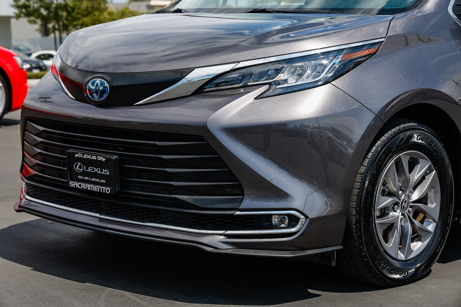Thumbnail: 2023 Toyota Sienna - 7