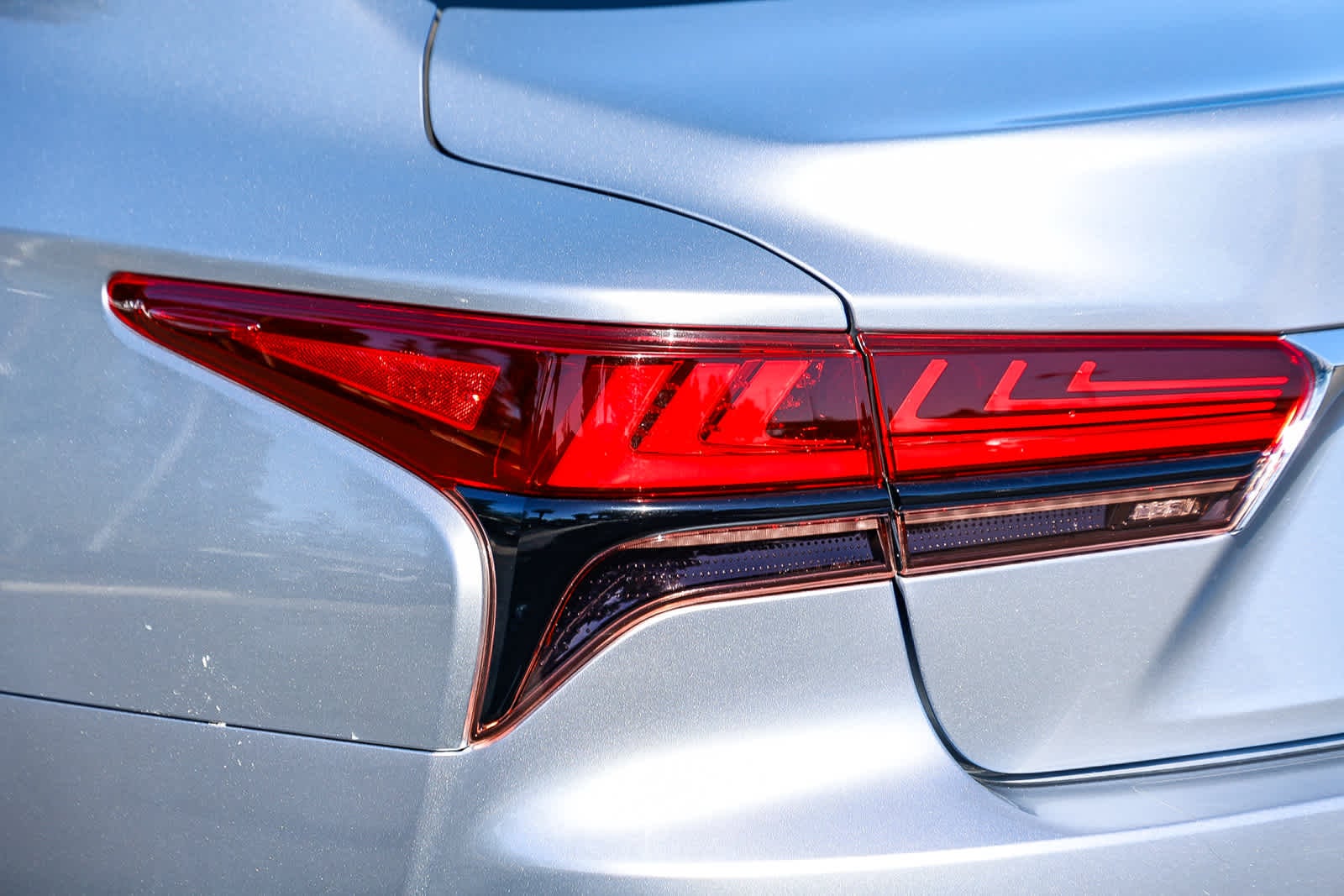 Thumbnail: 2023 Lexus LS - 8