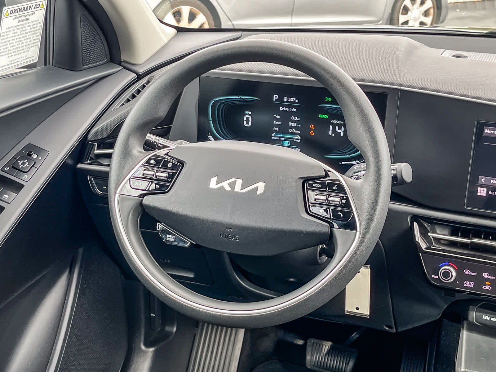 Thumbnail: 2024 Kia Niro - 14