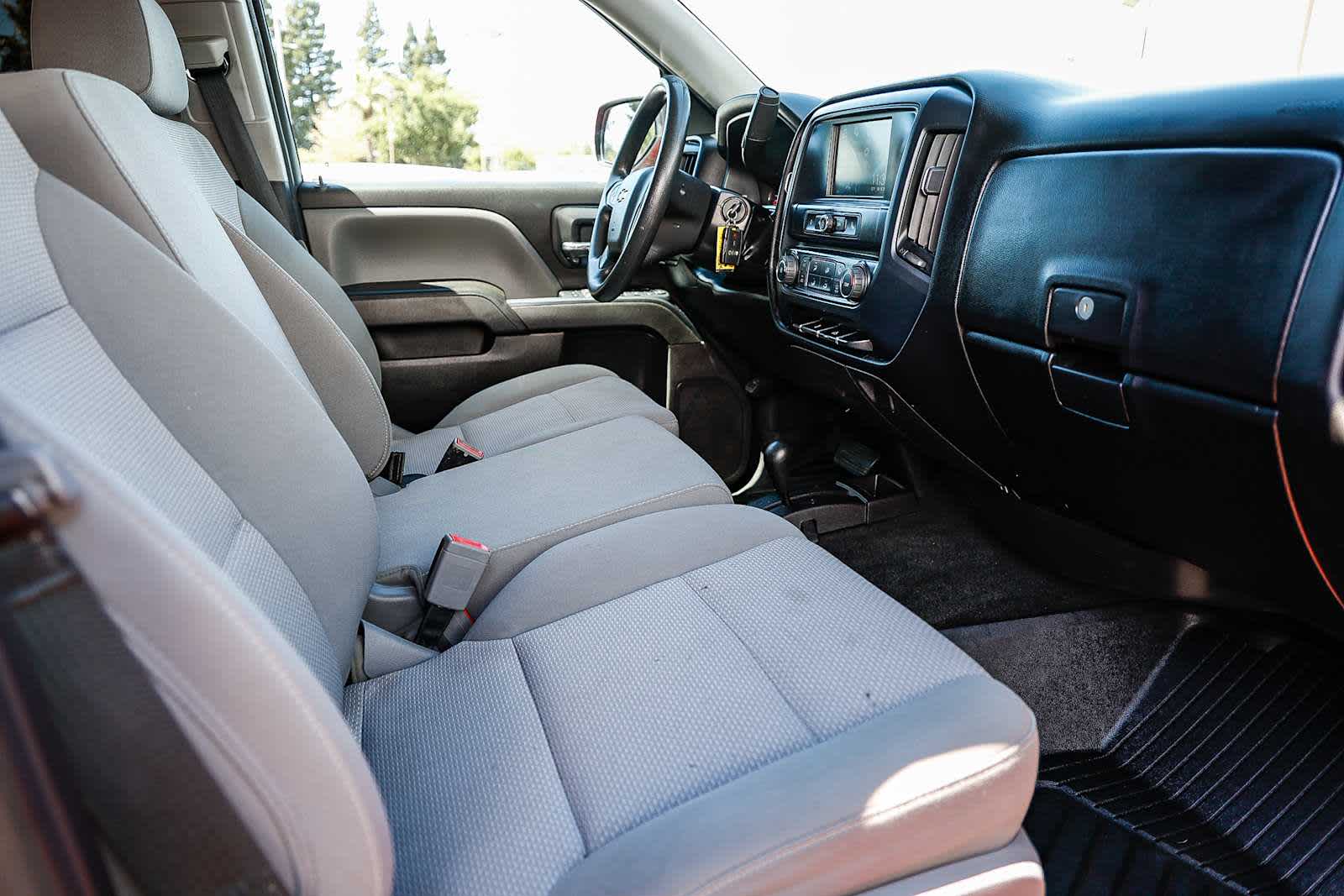 Thumbnail: 2018 Chevrolet Silverado 1500 - 45