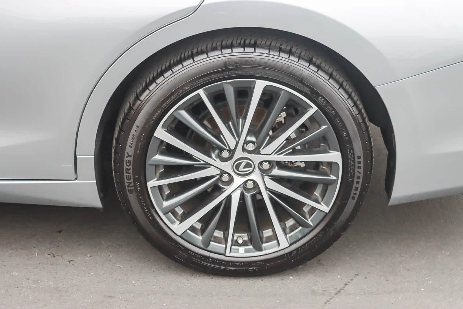 Thumbnail: 2025 Lexus ES - 10