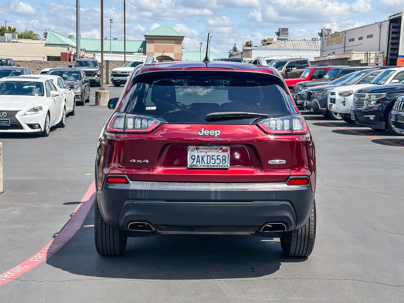 Thumbnail: 2019 Jeep Cherokee - 3