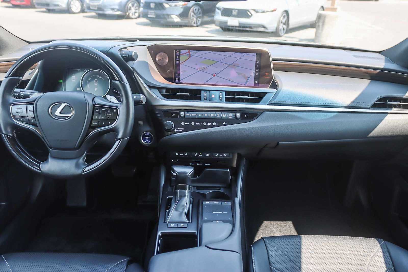 Thumbnail: 2019 Lexus ES - 11