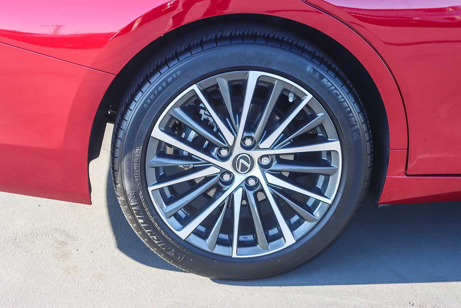 Thumbnail: 2025 Lexus ES - 10