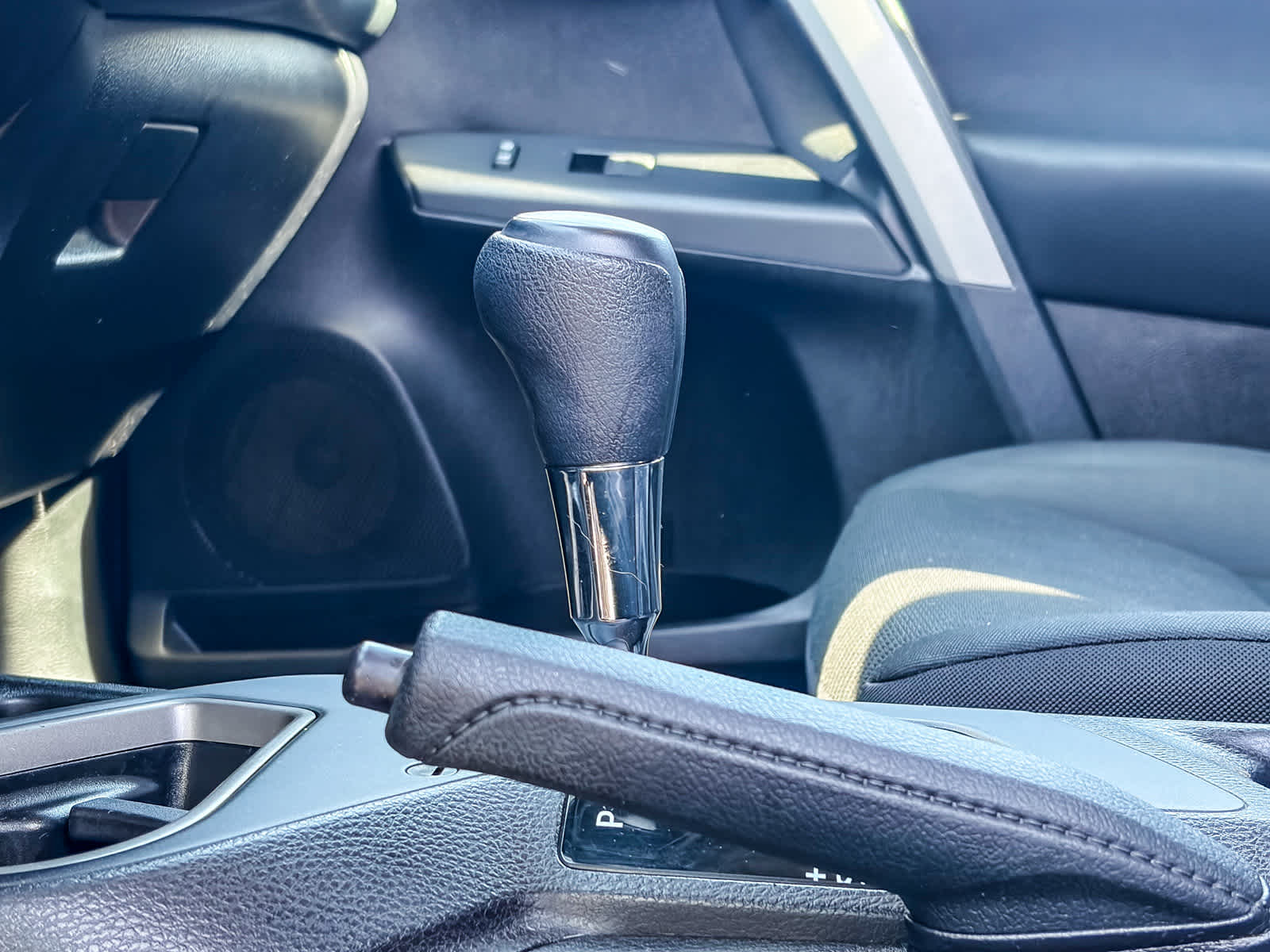 Thumbnail: 2017 Toyota RAV4 - 21