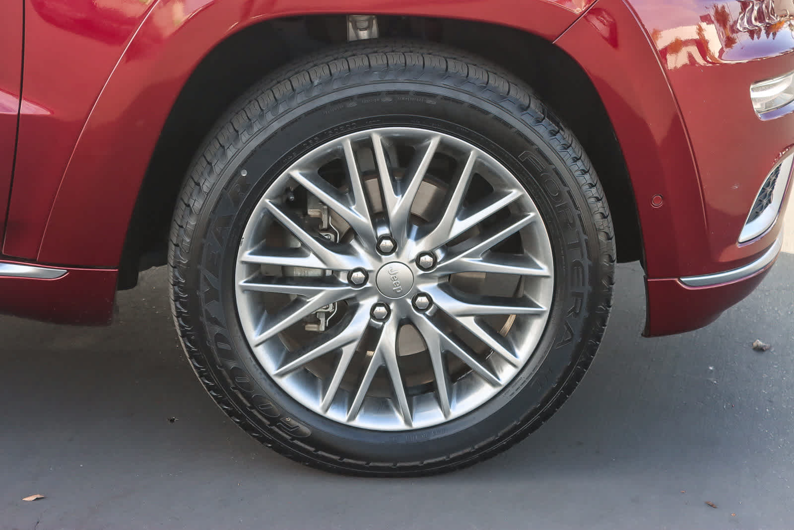 Thumbnail: 2017 Jeep Grand Cherokee - 9