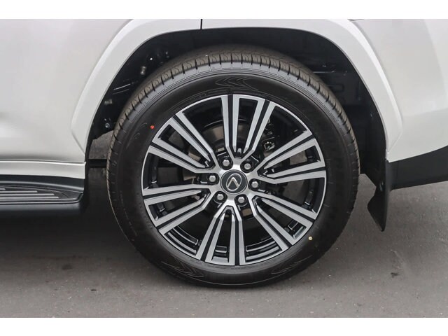 Thumbnail: 2026 Lexus LX - 10