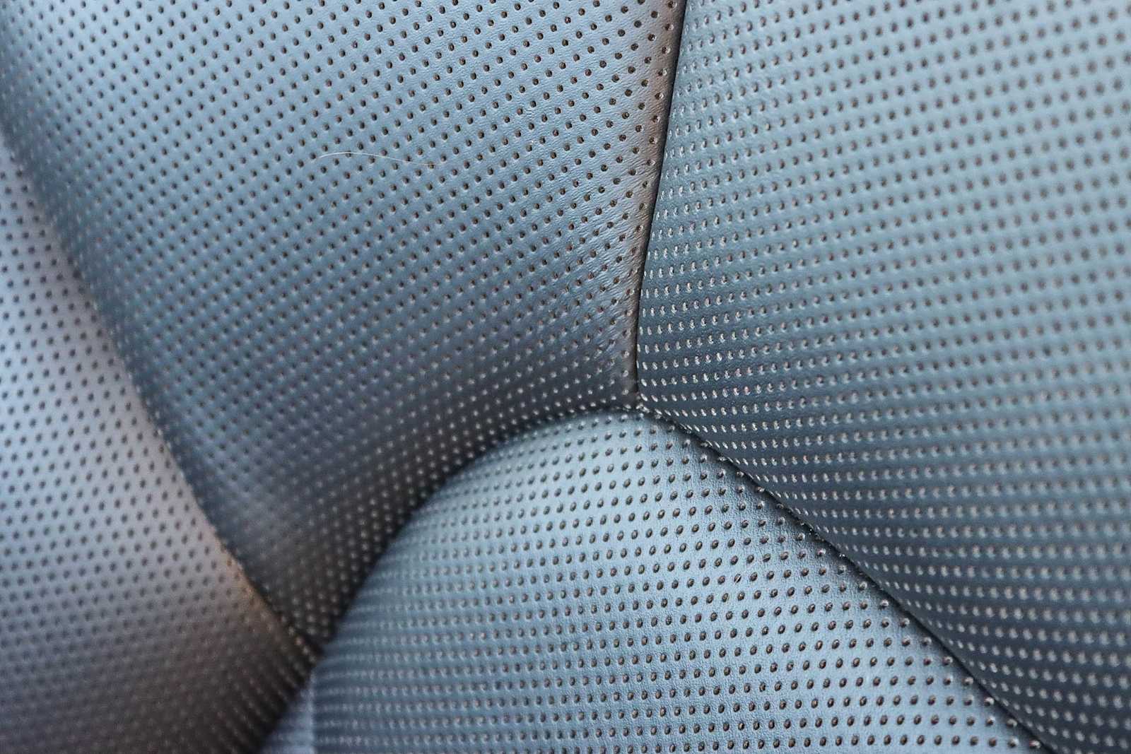 Thumbnail: 2018 Porsche Macan - 23