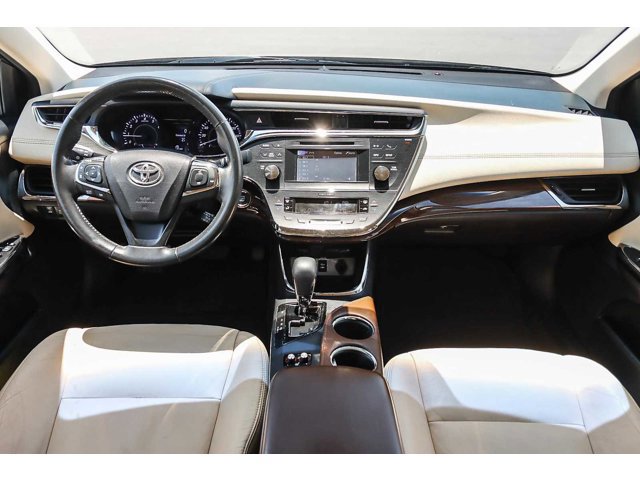 2014 Toyota Avalon XLE 12