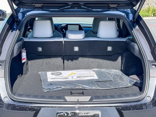 Thumbnail: 2026 Lexus UX - 11