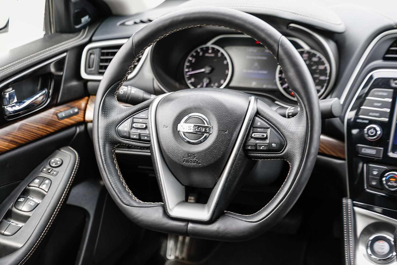 Thumbnail: 2017 Nissan Maxima - 14